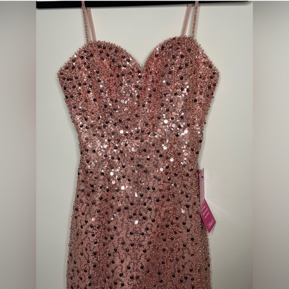 GB Social - Social Beaded Sequin Mesh Mini Party Dress - Size 1 - Picture 8 of 13